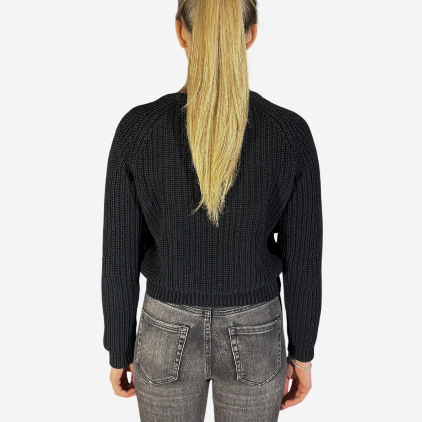 Stickad tröja (M)