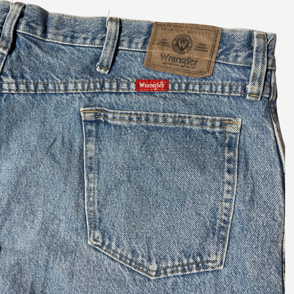 Wrangler Regular fit W44 x L30