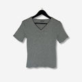 T-shirt - v-ringad (M) - Evinto