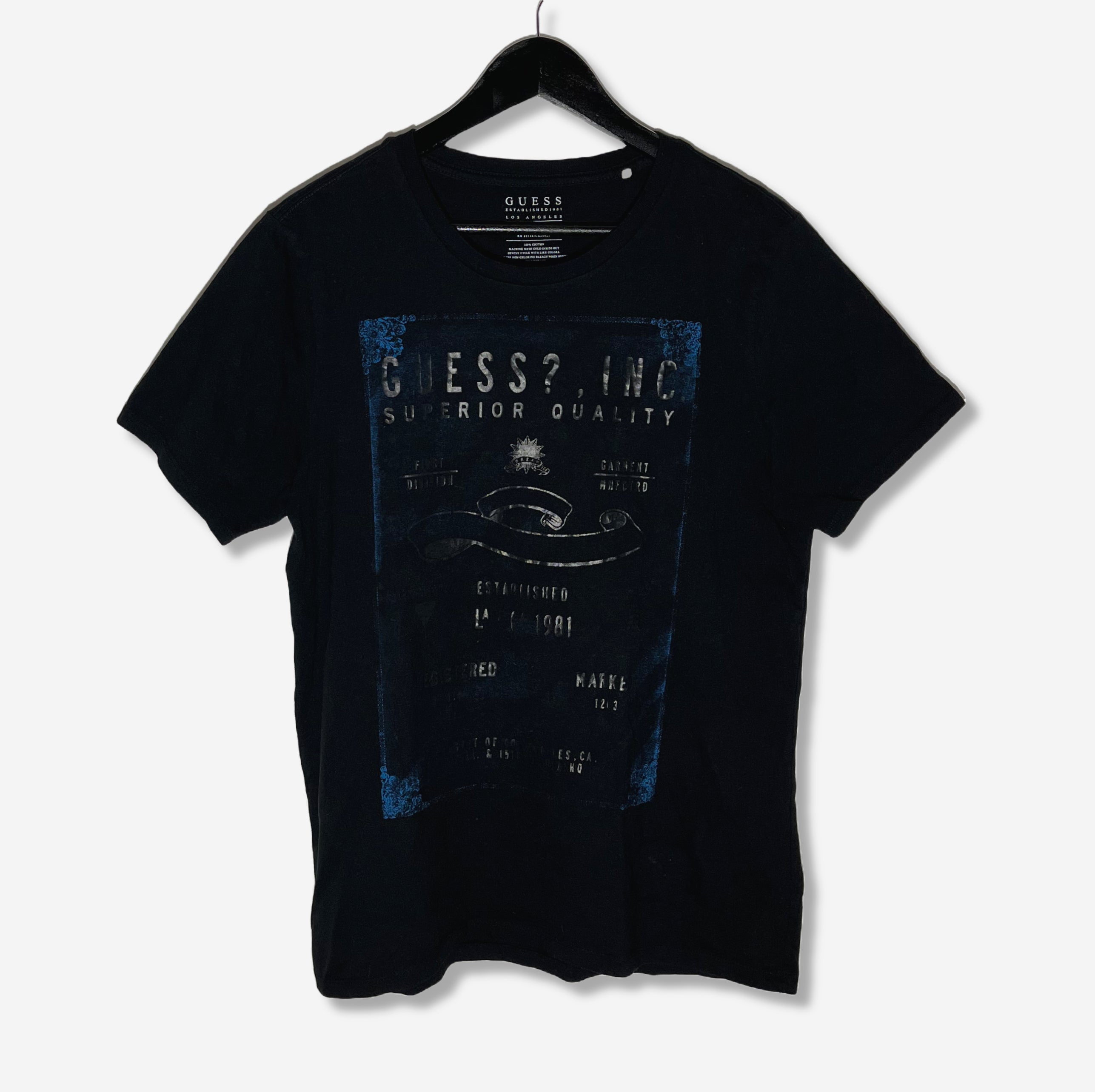 T-shirt med design (L) - Evinto