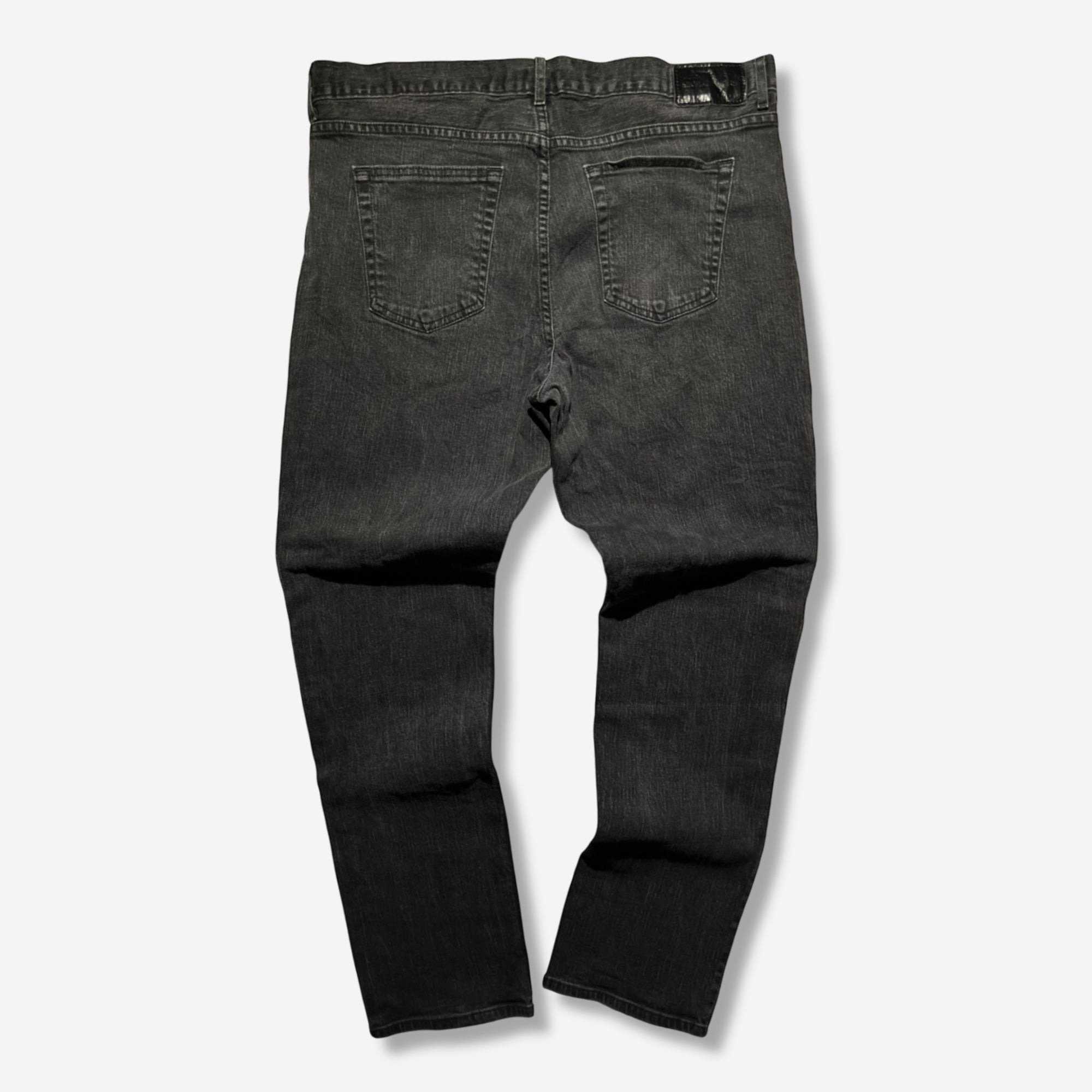 Classic Fit Jeans (W36 x L32)