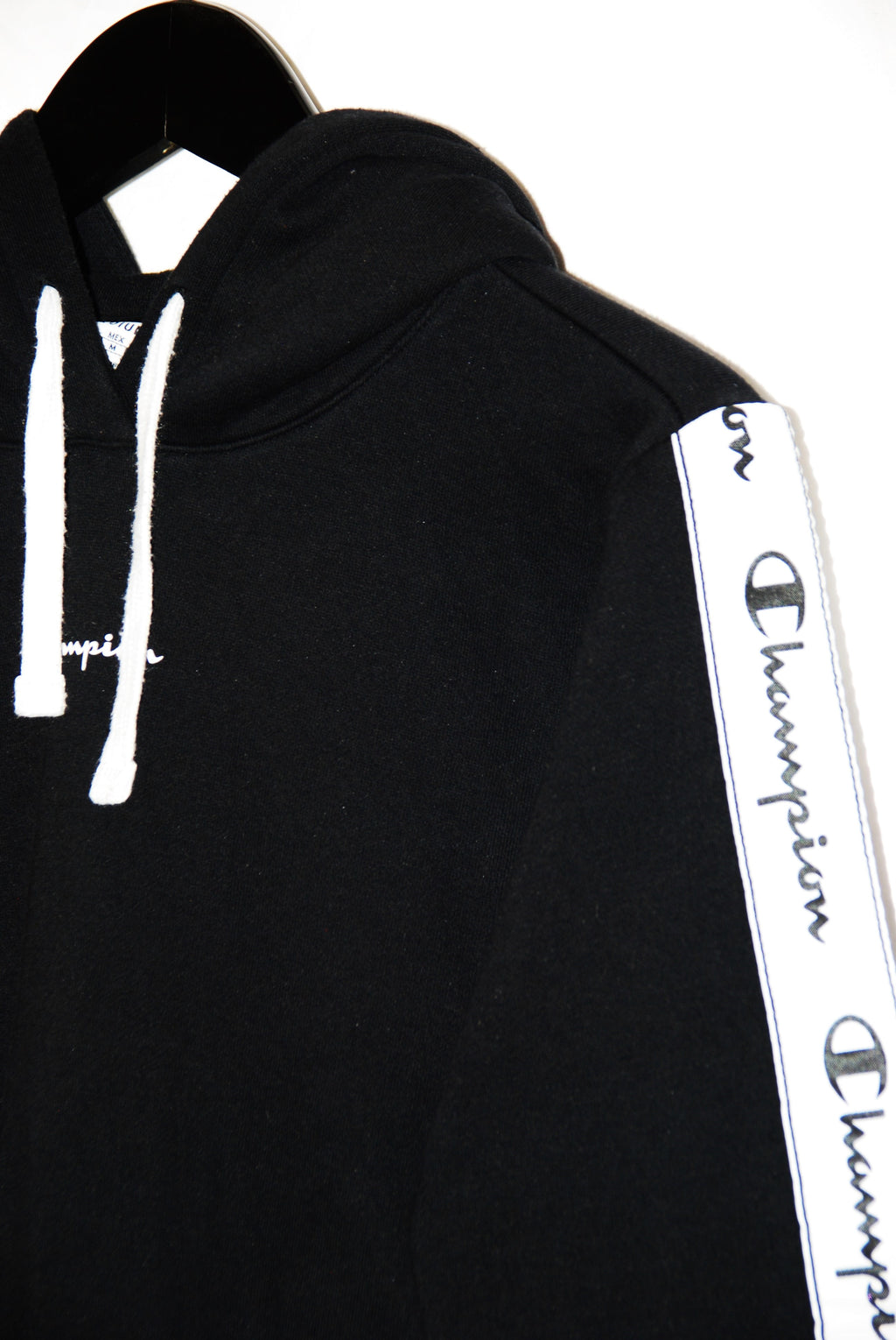 Svart Hoodie med stripe (M) - Evinto