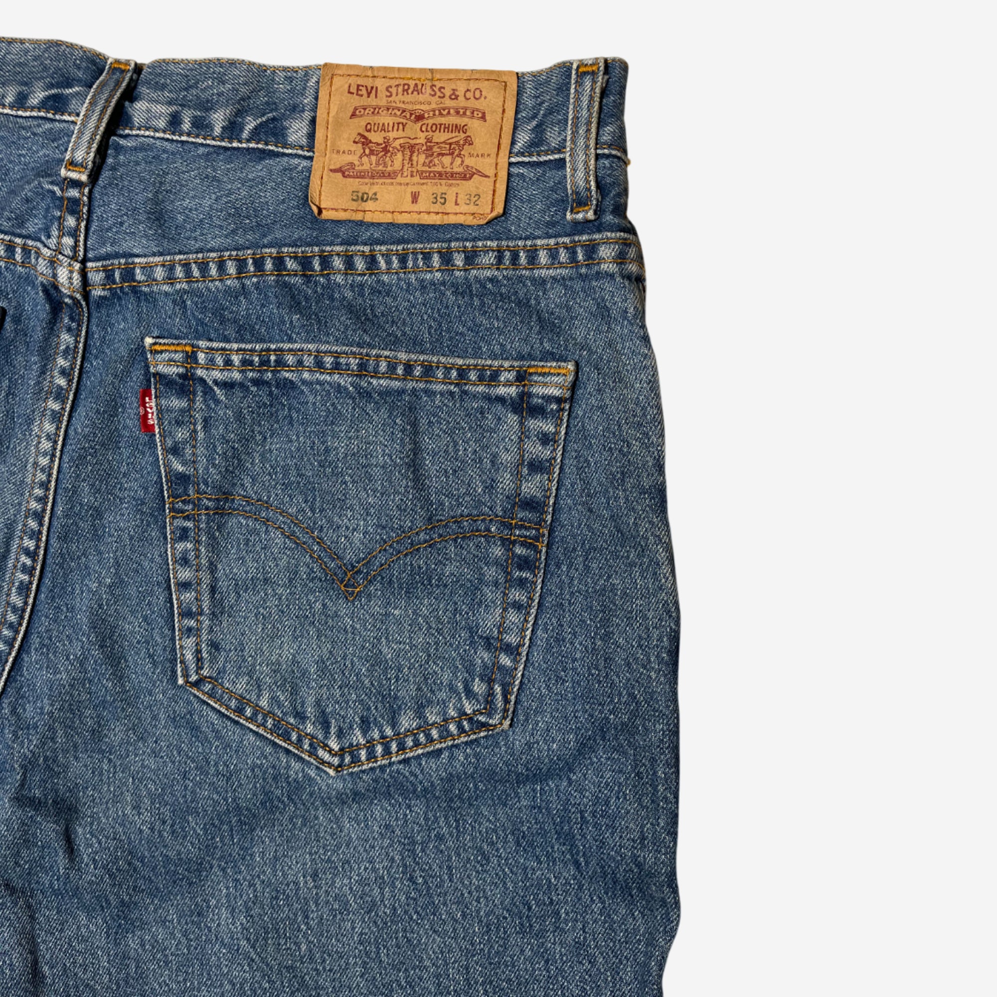 504' Regular Straight Jeans (W35 x L32)