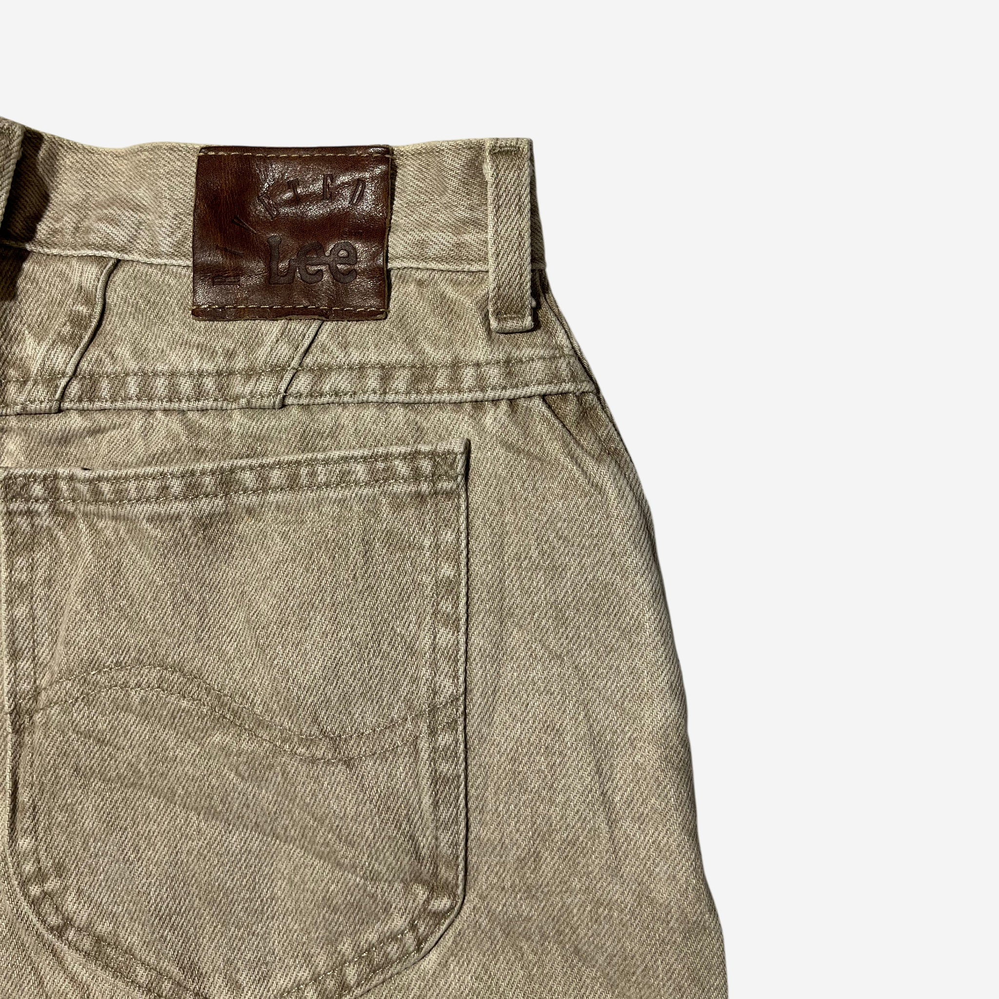 Tapered Fit Mom Jeans (W31 x L29) - Evinto