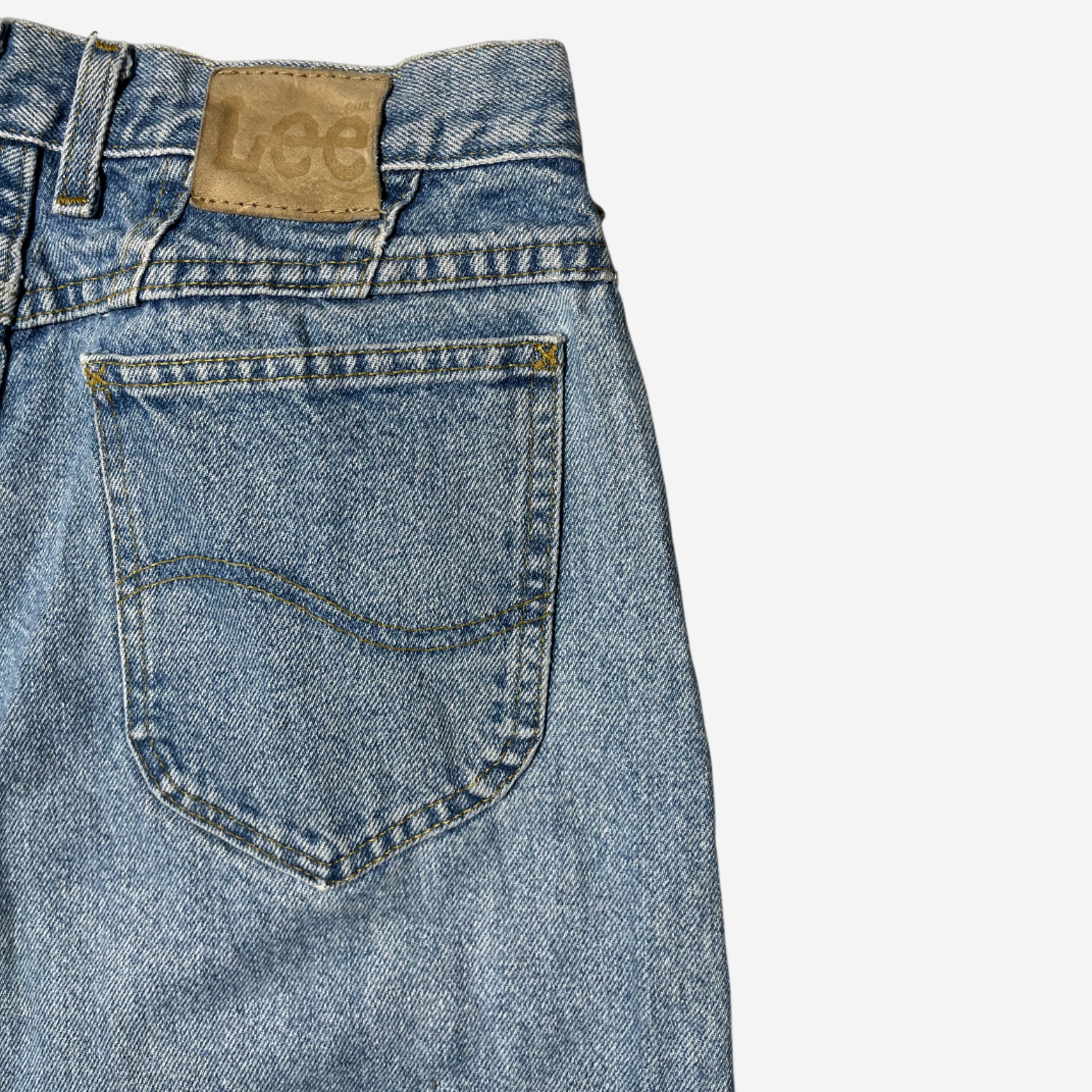 High Rise Tapered Jeans (W31 x L34) - Evinto