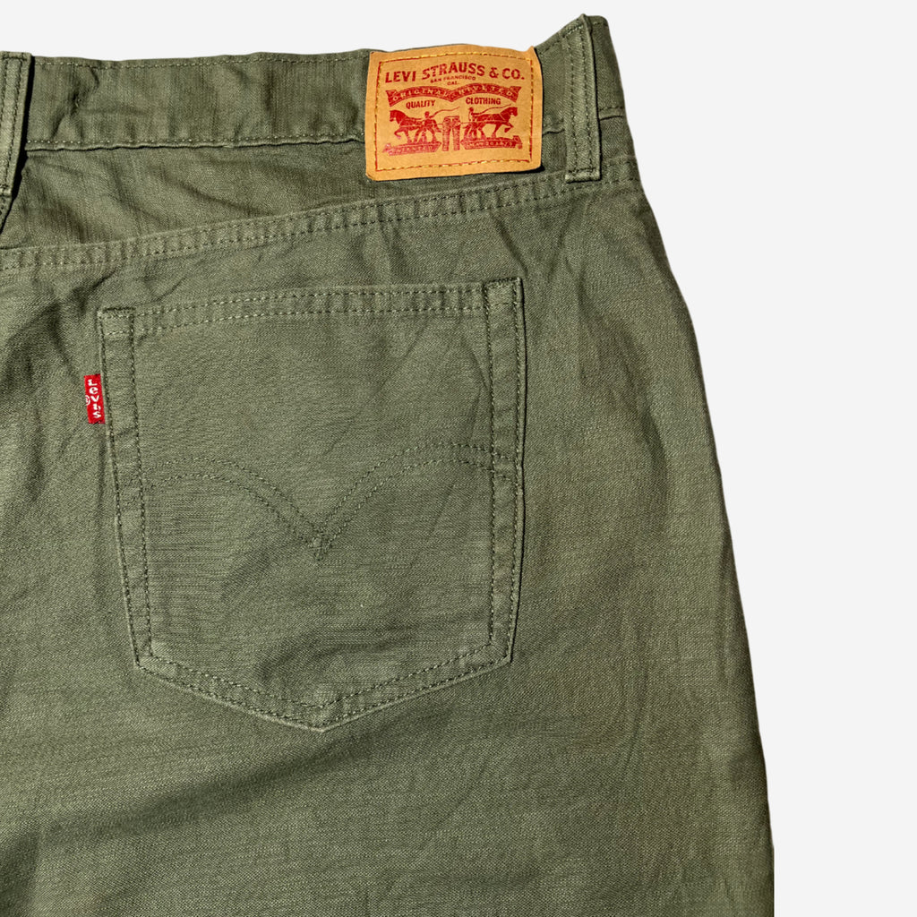 Relaxed Boyfriend Jeans (W33)