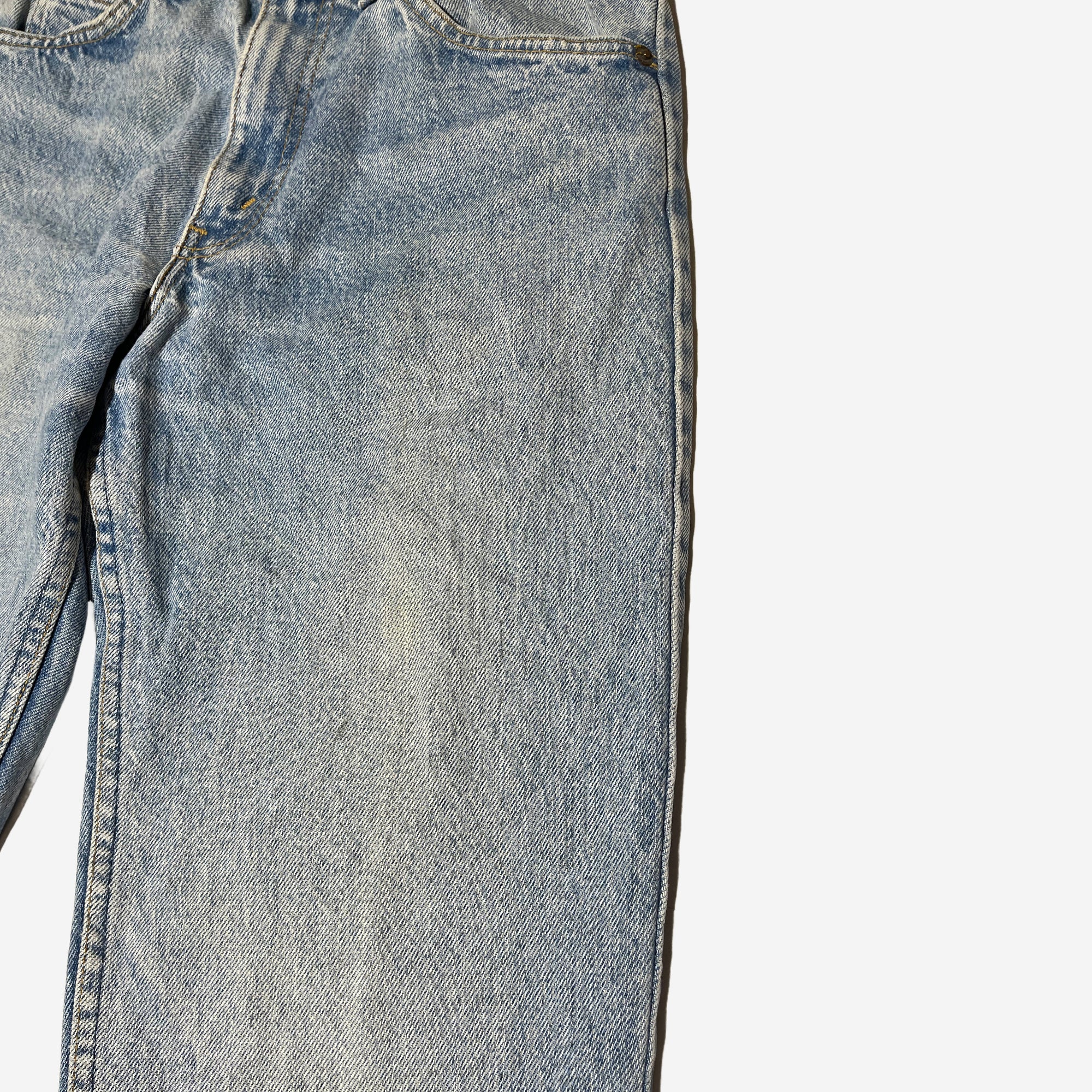 550' Relaxed Fit Jeans (W29 x L30)