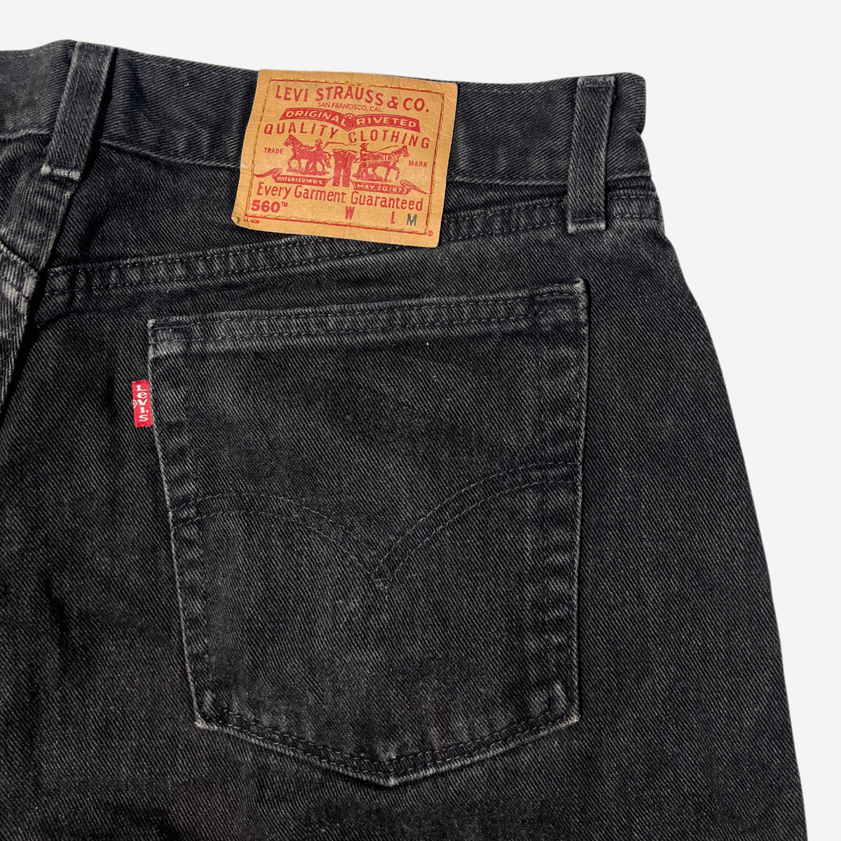 560' Loose Fit Jeans (W33 x L32)