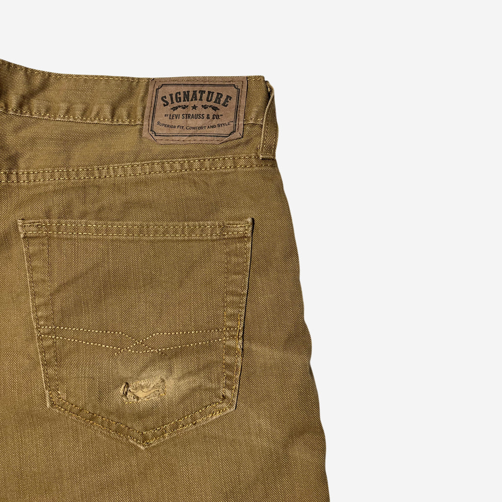 Tapered Fit Jeans (W34 x L32)