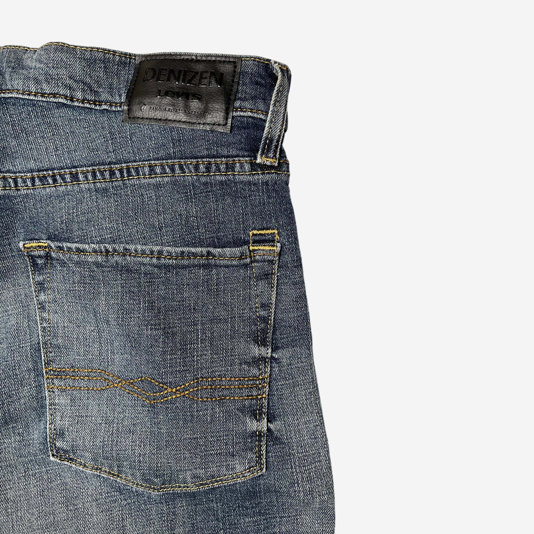 232' Slim Straight Jeans (W32 x L30)