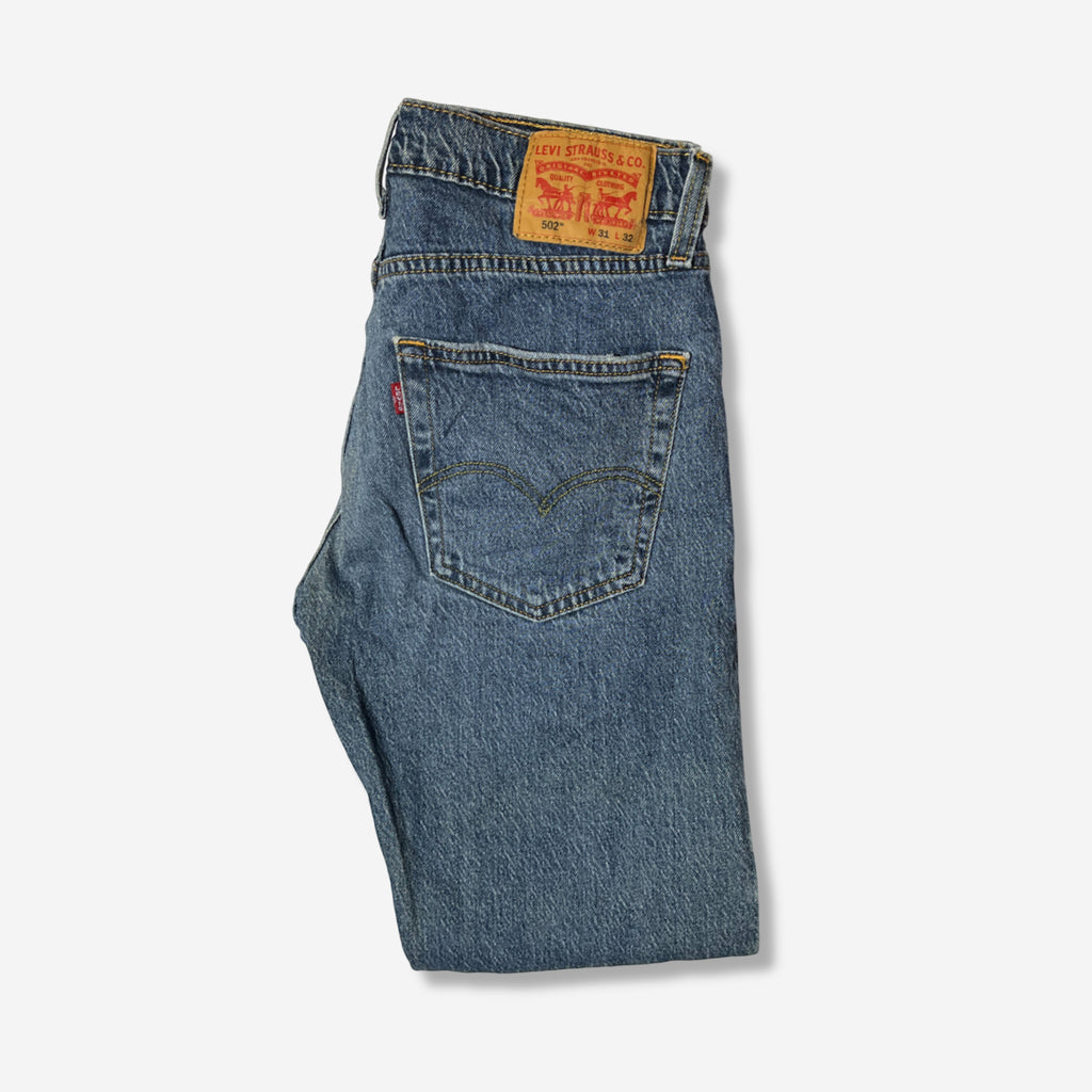 502' Tapered Fit Jeans (W31 x L32)