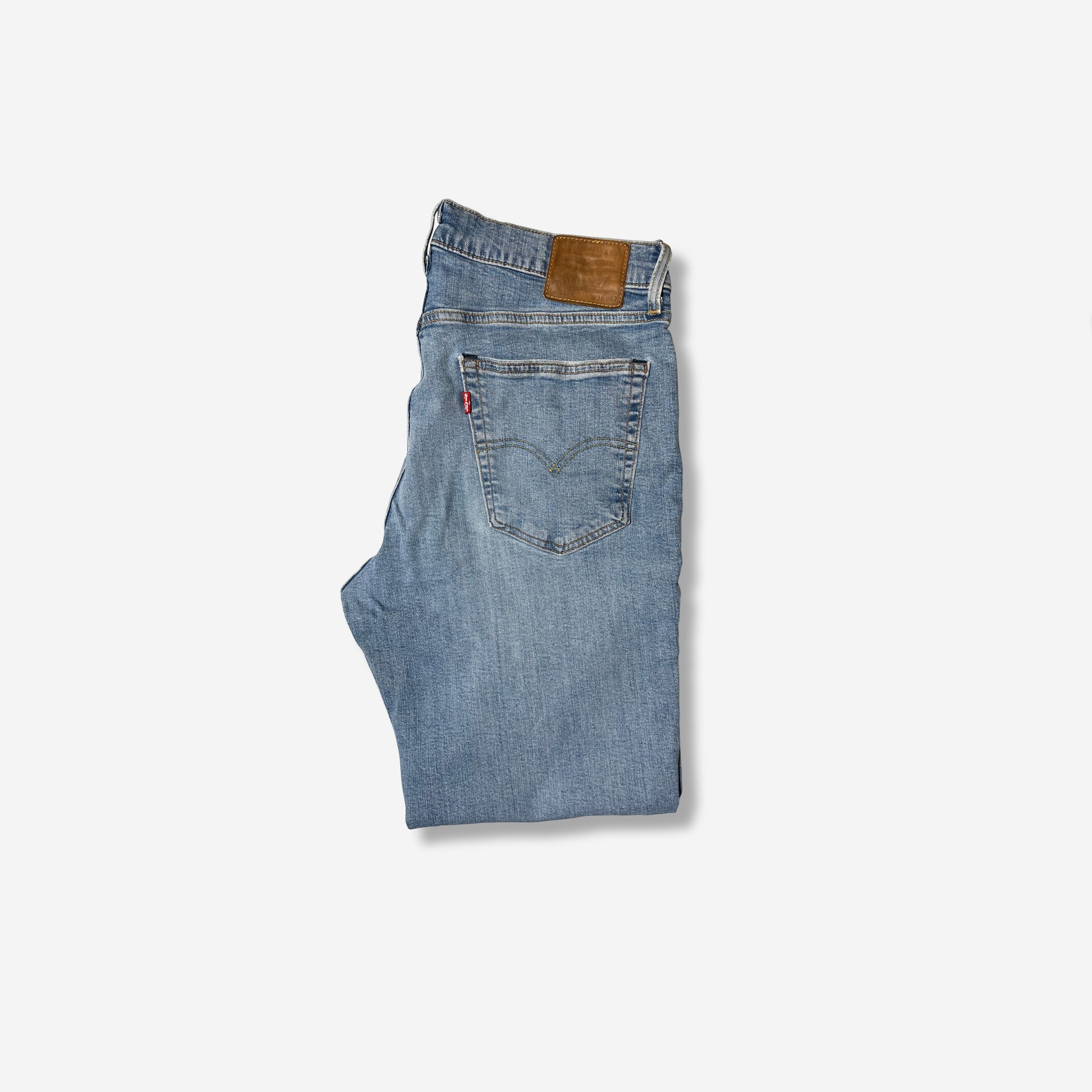 541' Athletic Tapered Fit Jeans (W36 x L32) - Evinto