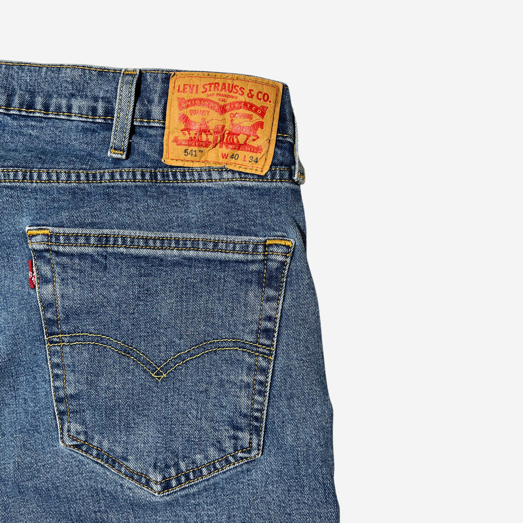 541' Athletic Taper Jeans (W40 x L34)