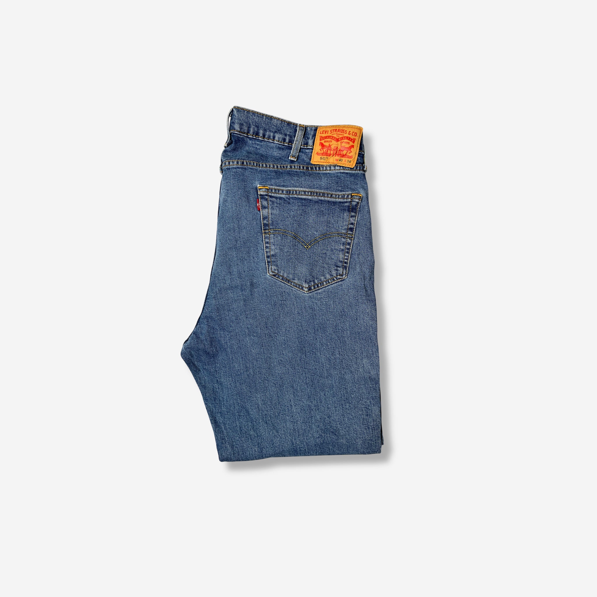 541' Athletic Taper Jeans (W40 x L34)