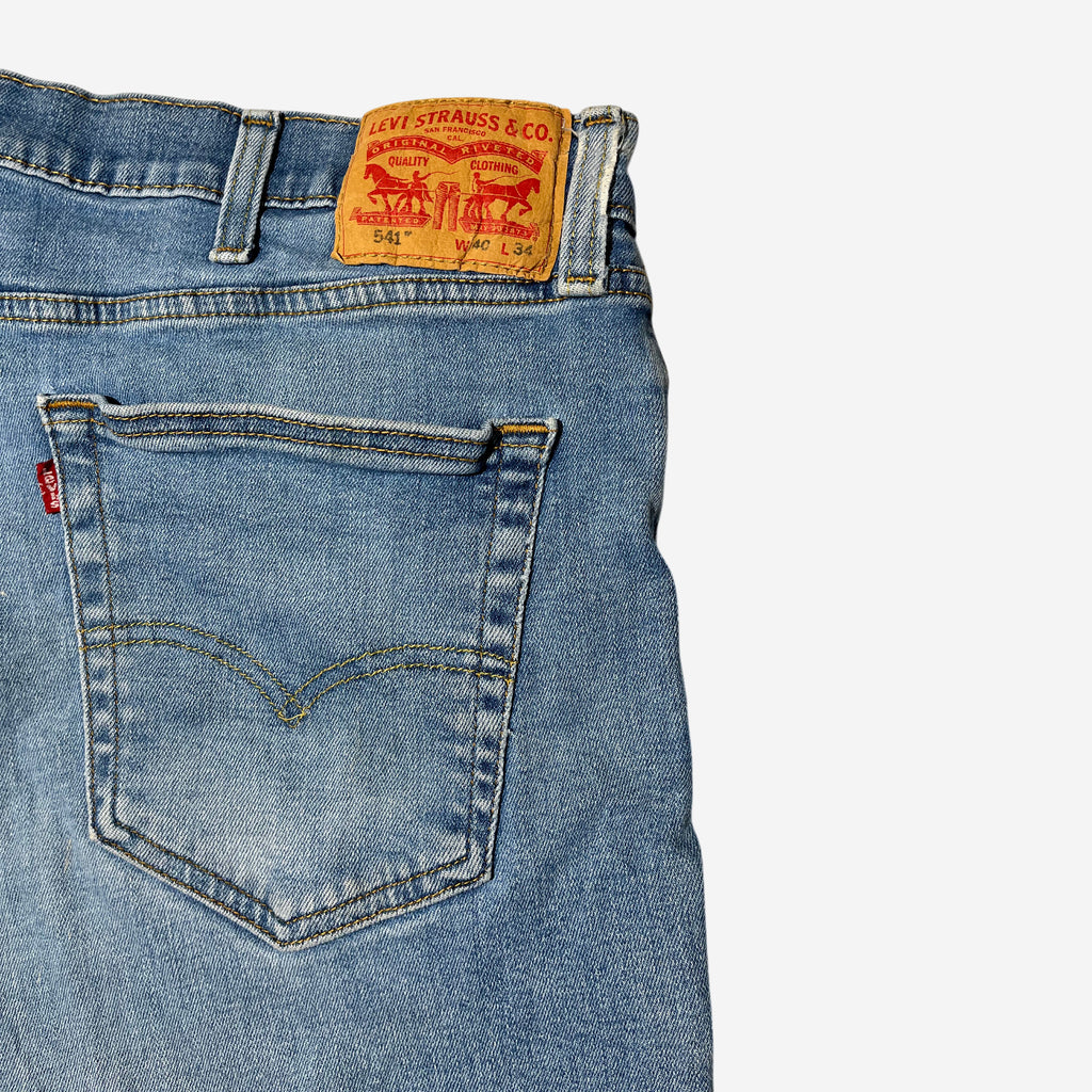 541' Athletic Taper Jeans (W40 x L34)