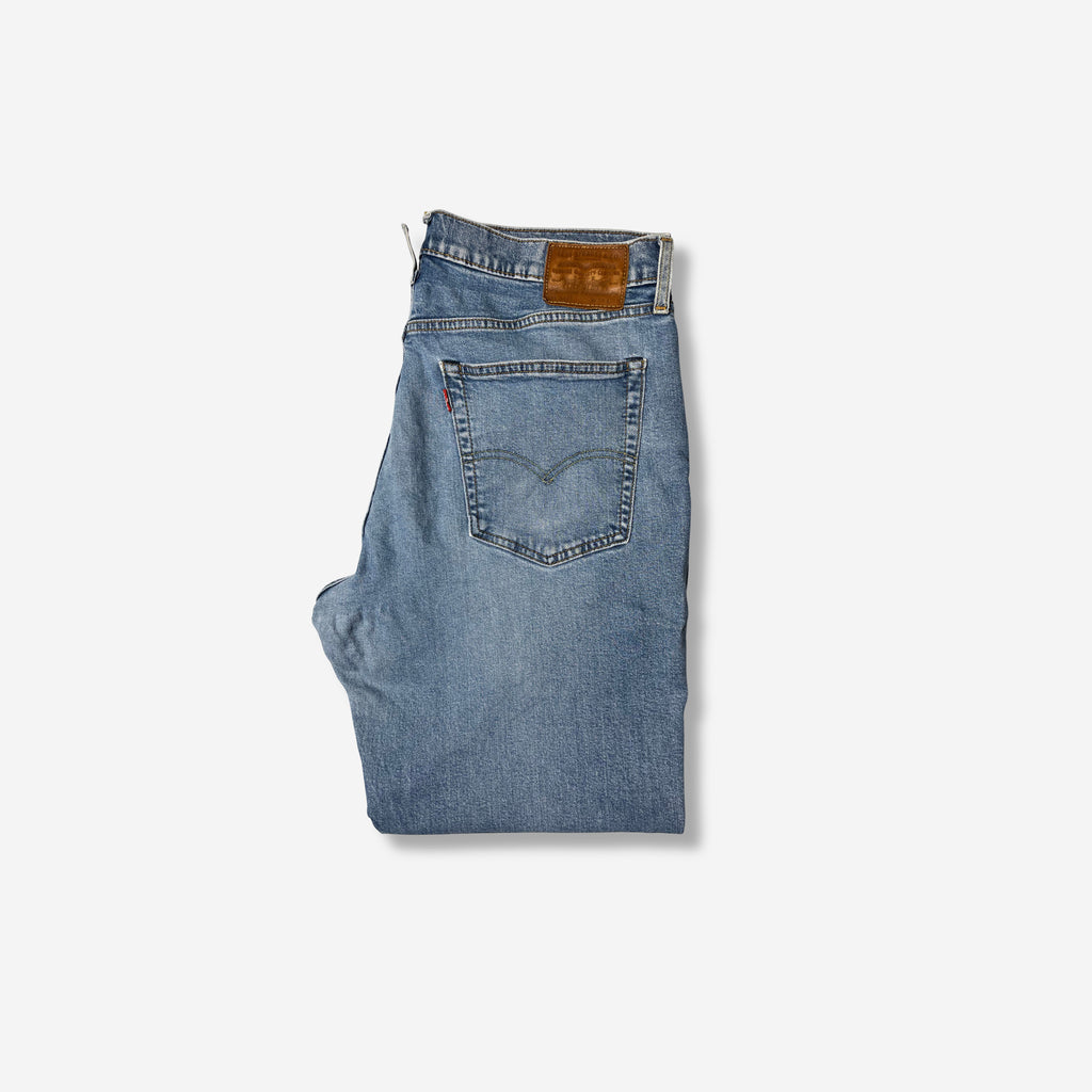 541' Athletic Taper Jeans (W36 x L32)