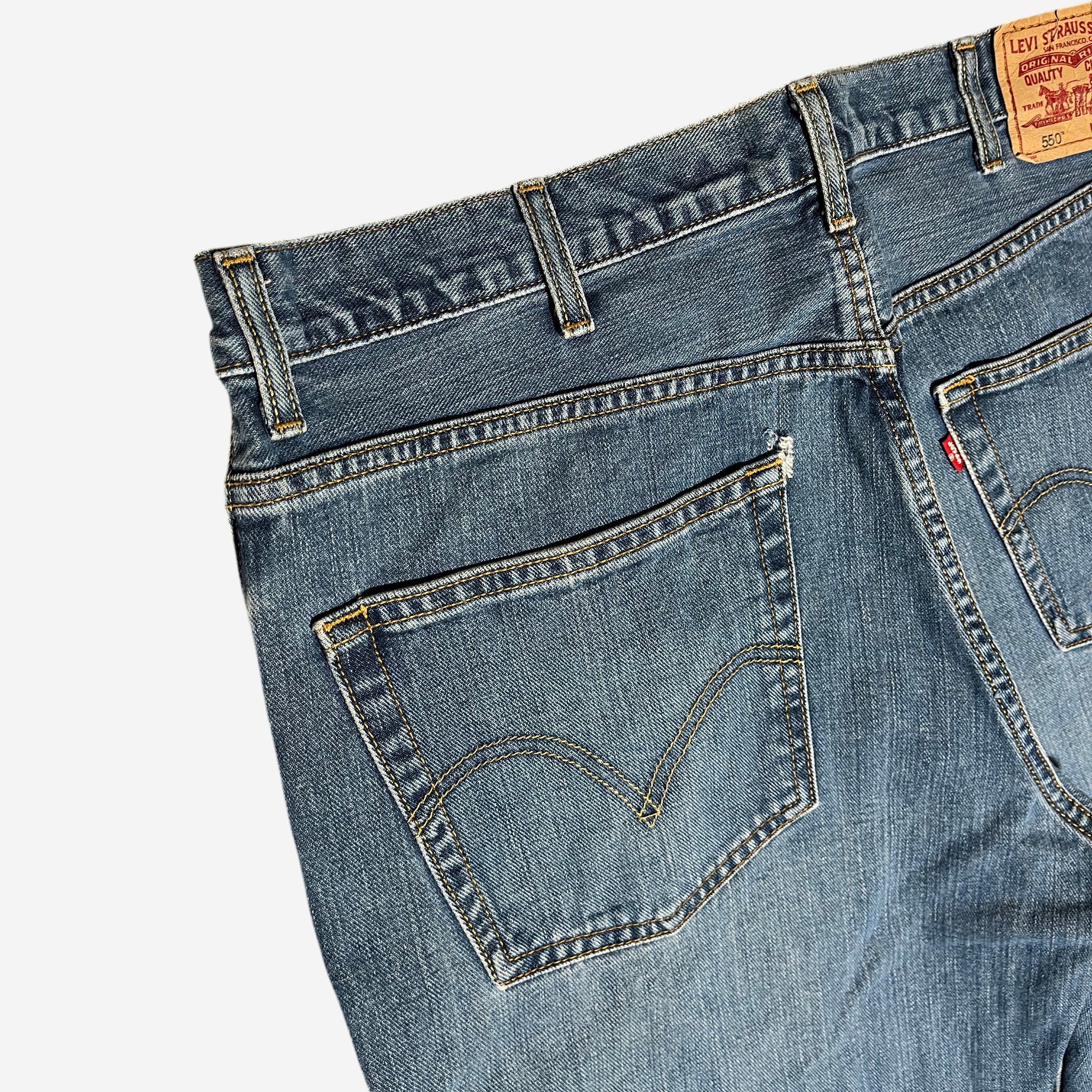 550' Relaxed Fit Jeans (W38 x L32) - Evinto