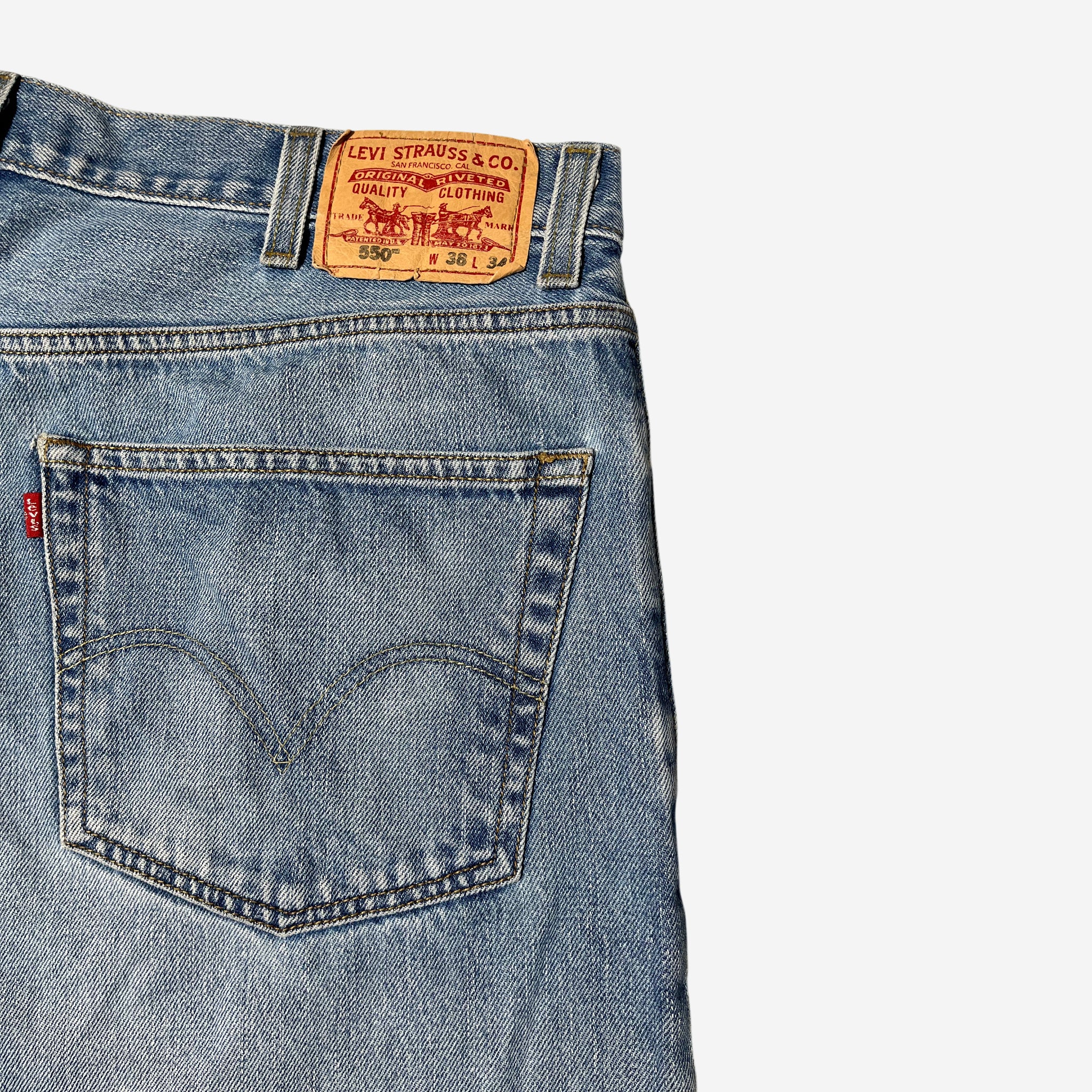 550' Relaxed Fit Jeans (W36 x L34)