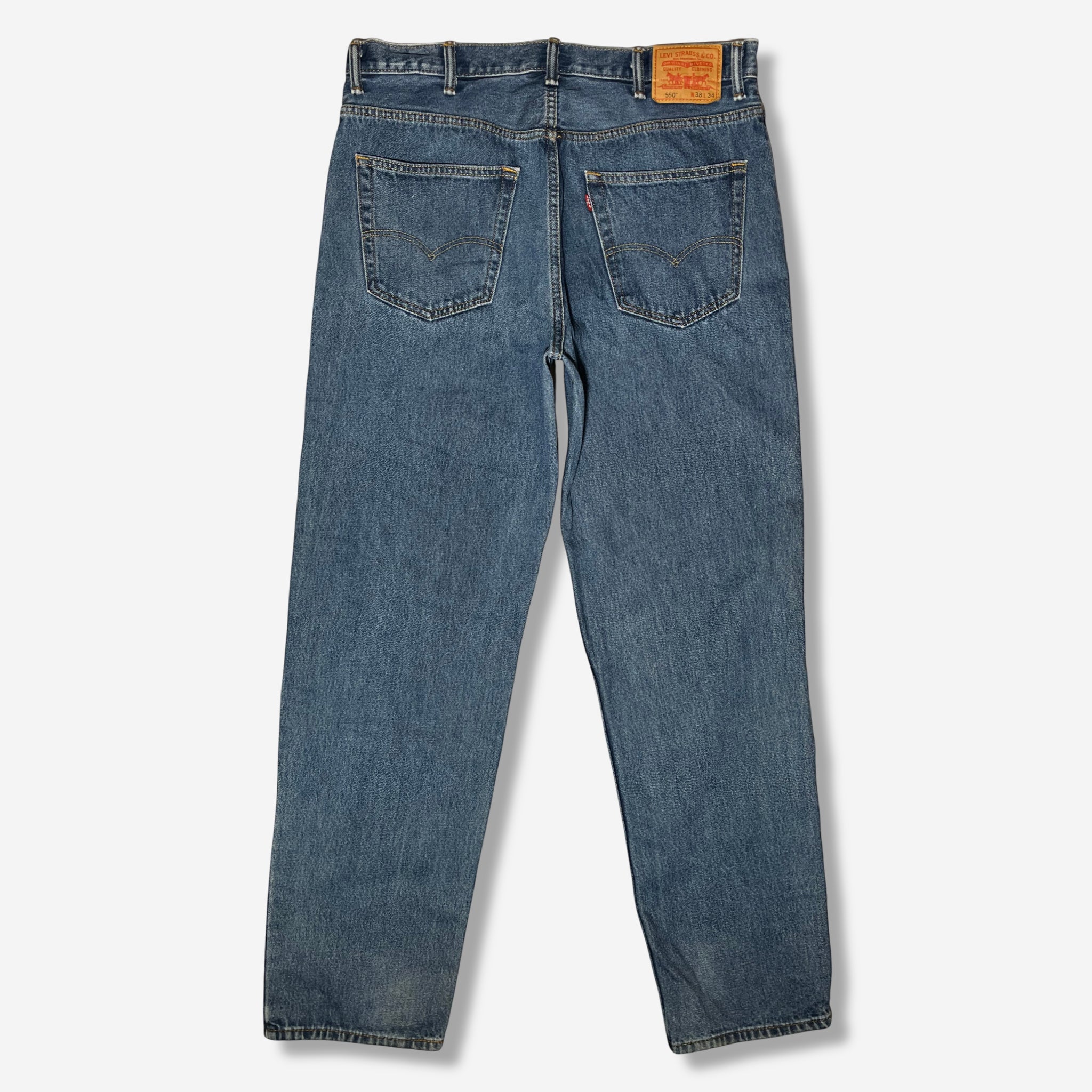 550' Relaxed Fit Jeans (W38 x L34)