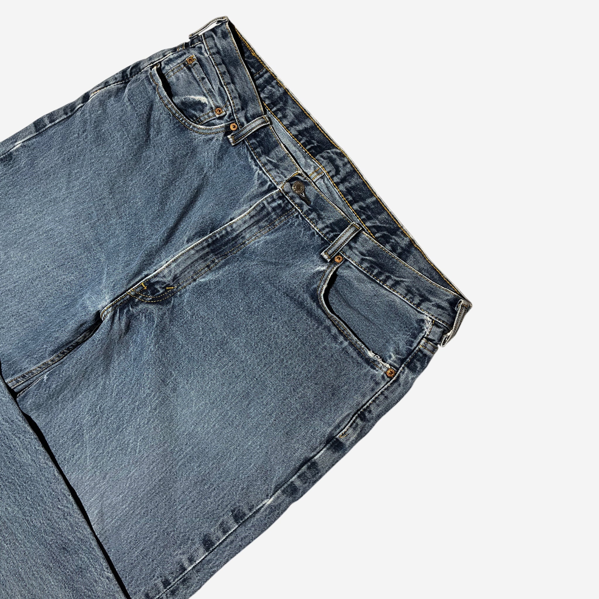 550' Relaxed Fit Jeans (W42 x L34)