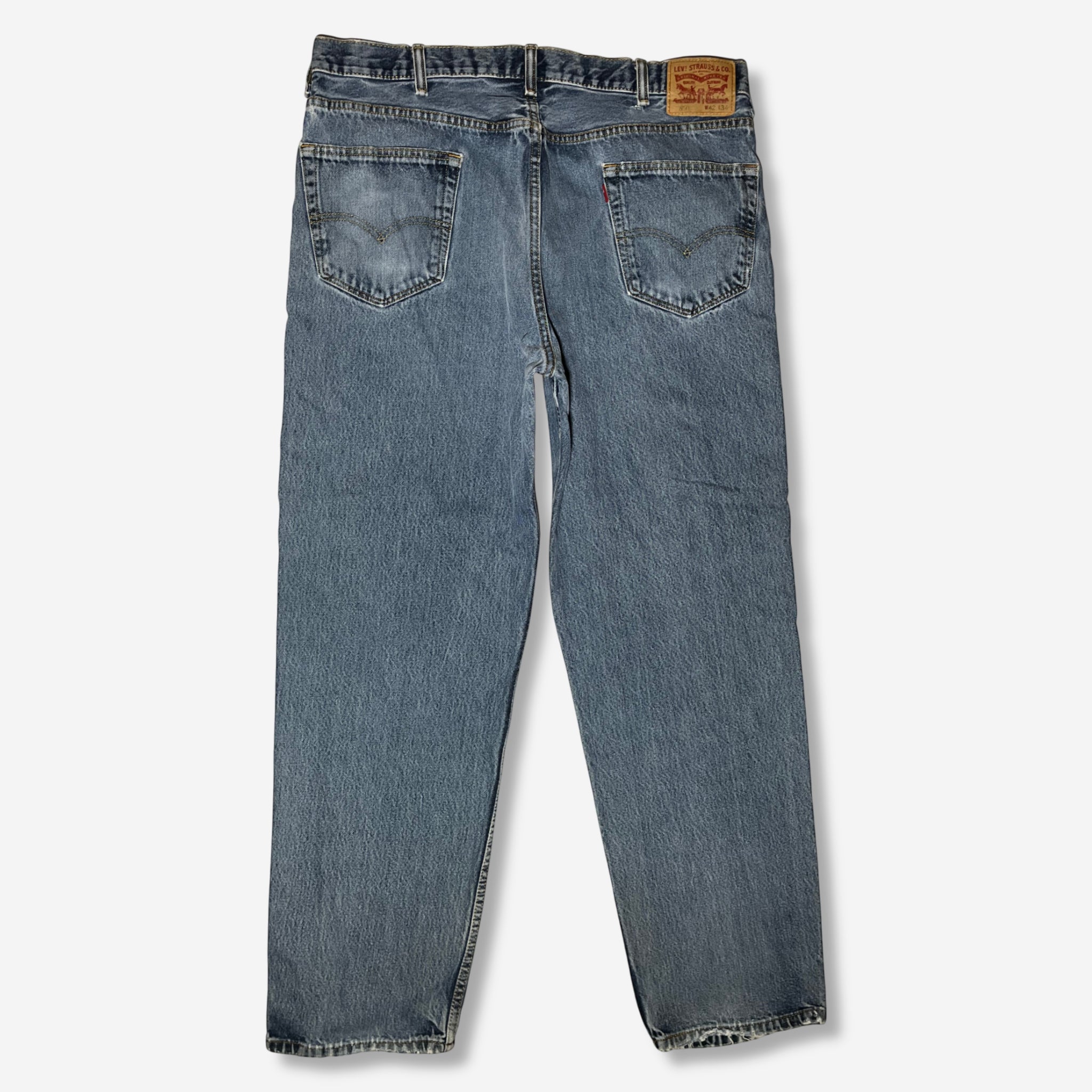 550' Relaxed Fit Jeans (W42 x L34)