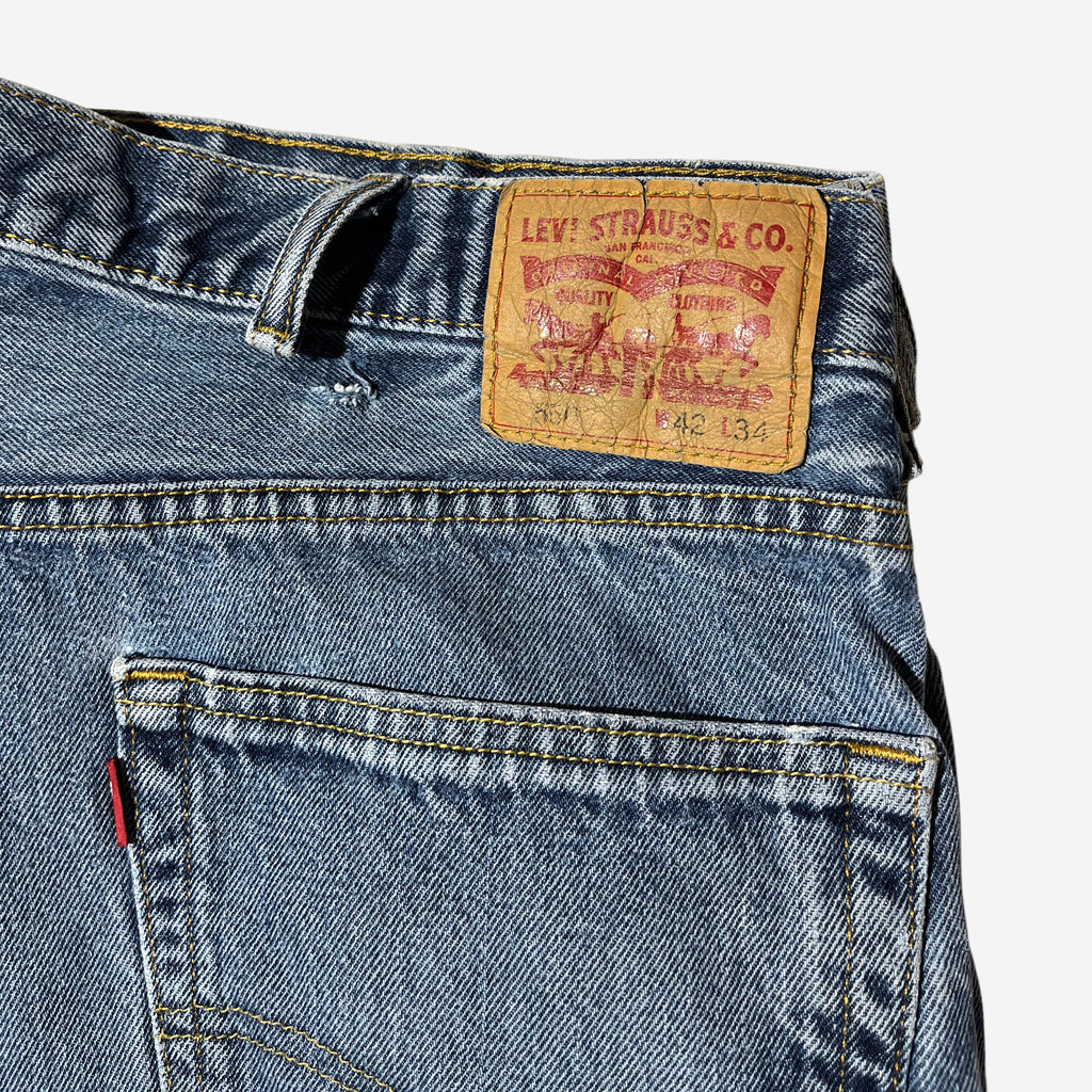 550' Relaxed Fit Jeans (W42 x L34)
