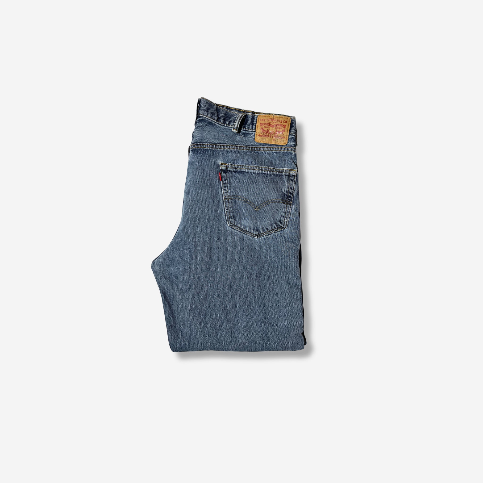 550' Relaxed Fit Jeans (W42 x L34)
