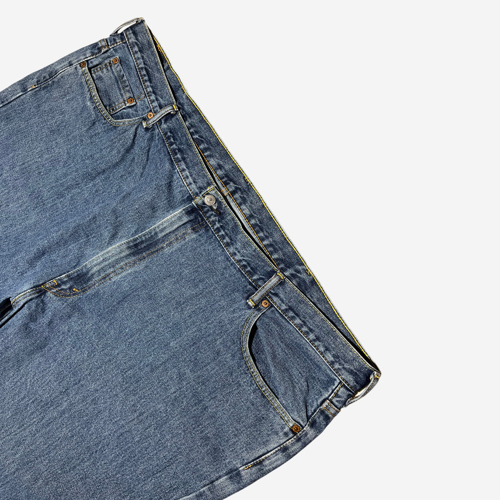 550' Relaxed Fit Jeans (W52 x L29)