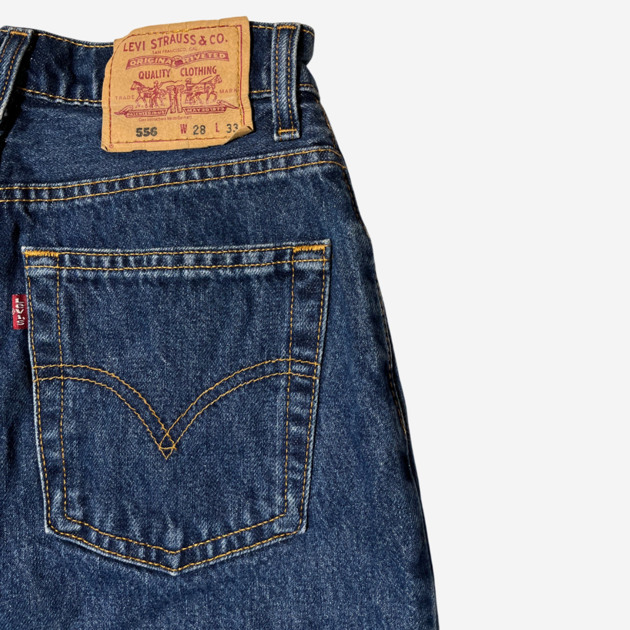 556' Straight Leg Jeans (W28 x L33) - Evinto