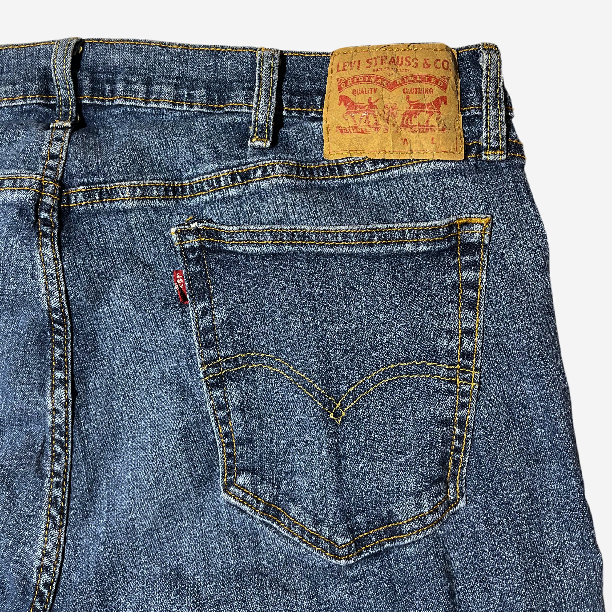 559' Relaxed Straight Fit Jeans (W40 x L32)