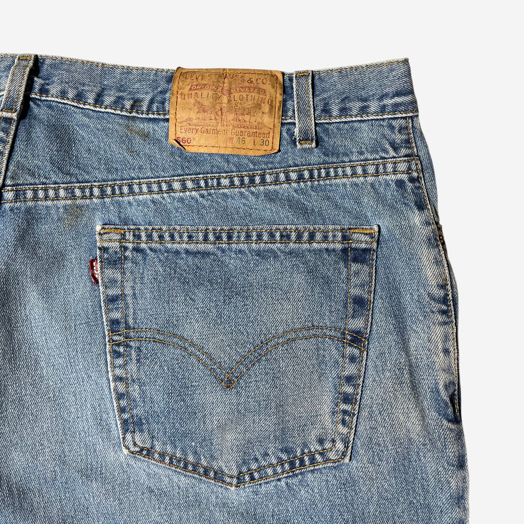560' Loose Fit Jeans (W46 x L30)