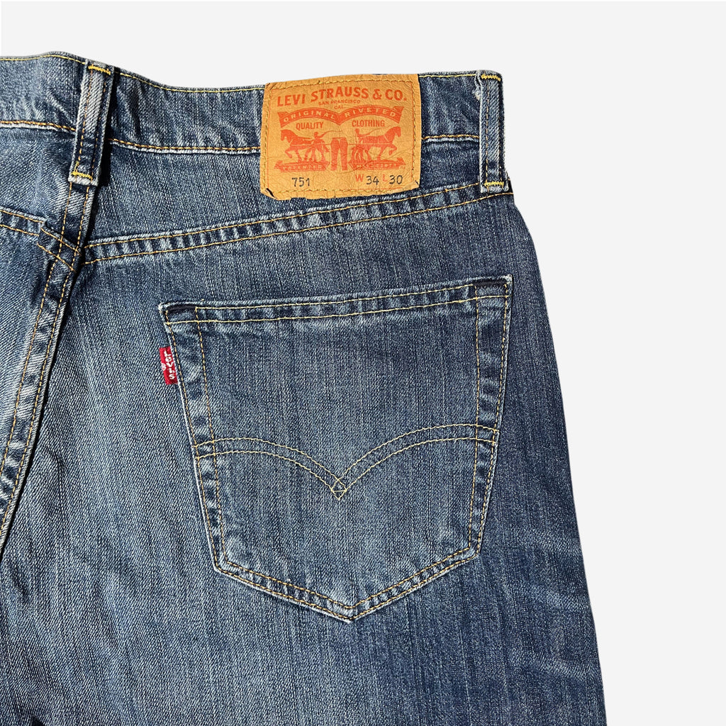 751' Straight Fit Jeans (W34 x L30)