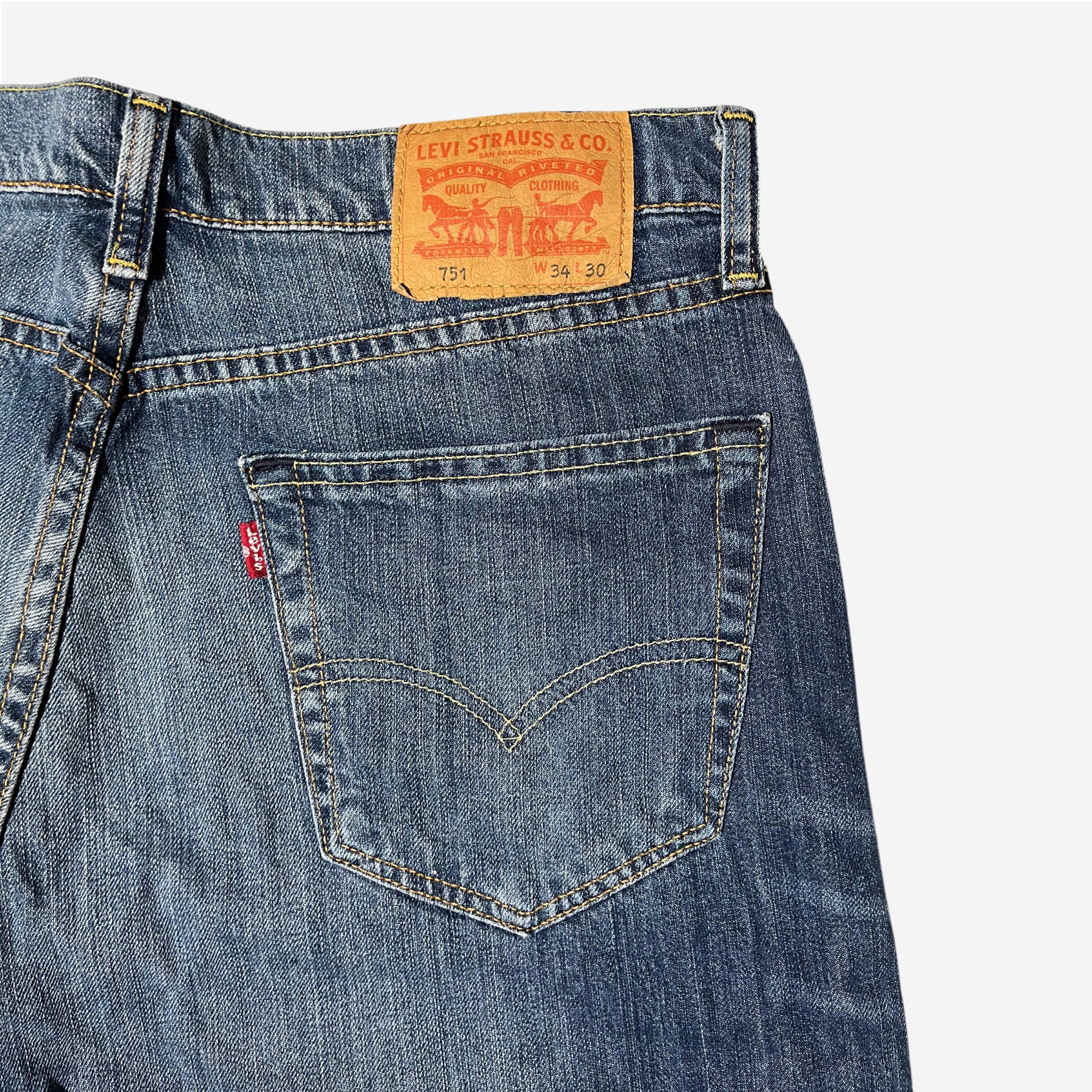 751' Straight Fit Jeans (W34 x L30)