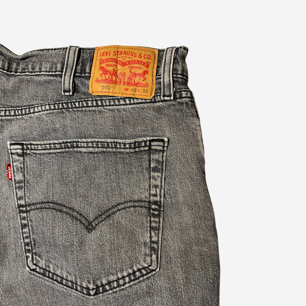 541' Relaxed Straight Jeansshorts (W40)