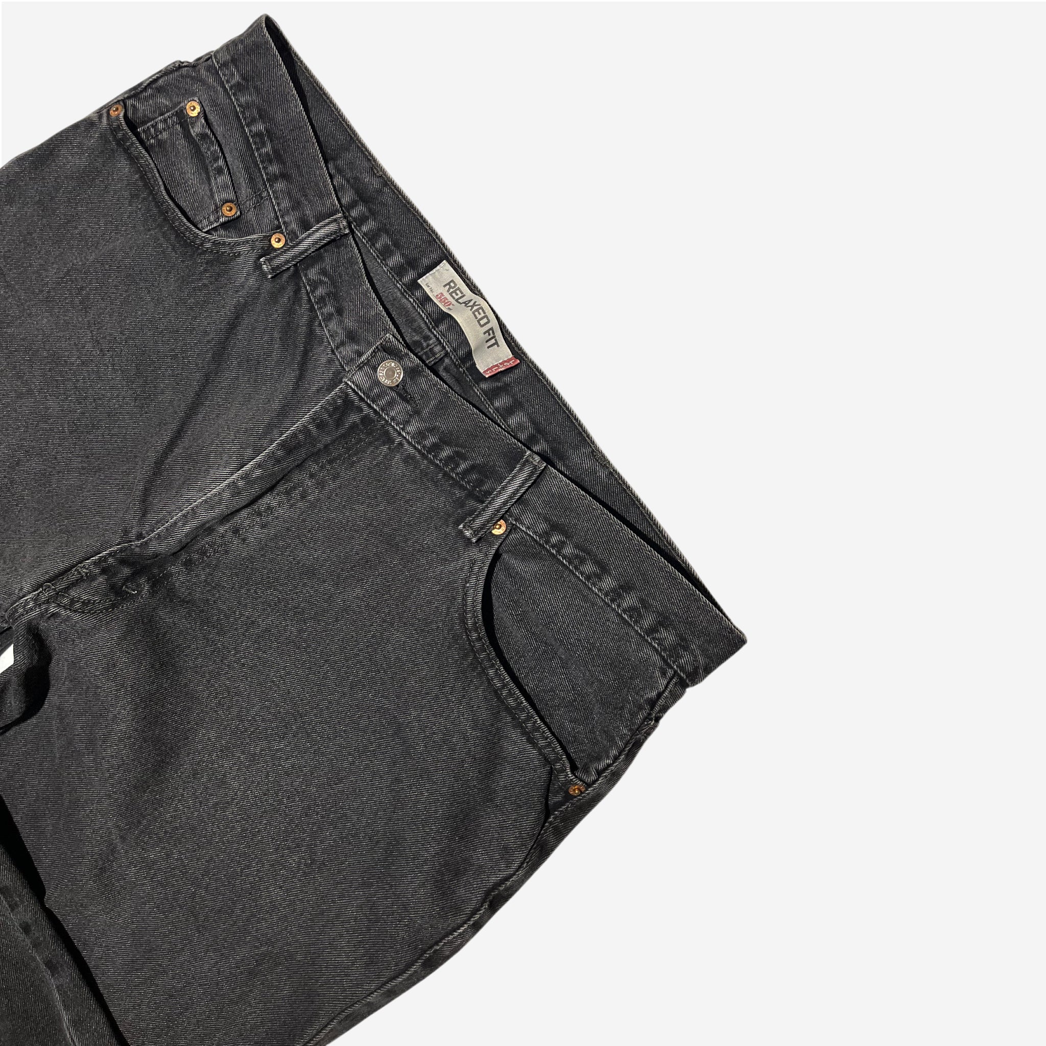 550' Relaxed Fit Jeans (W42 x L30)