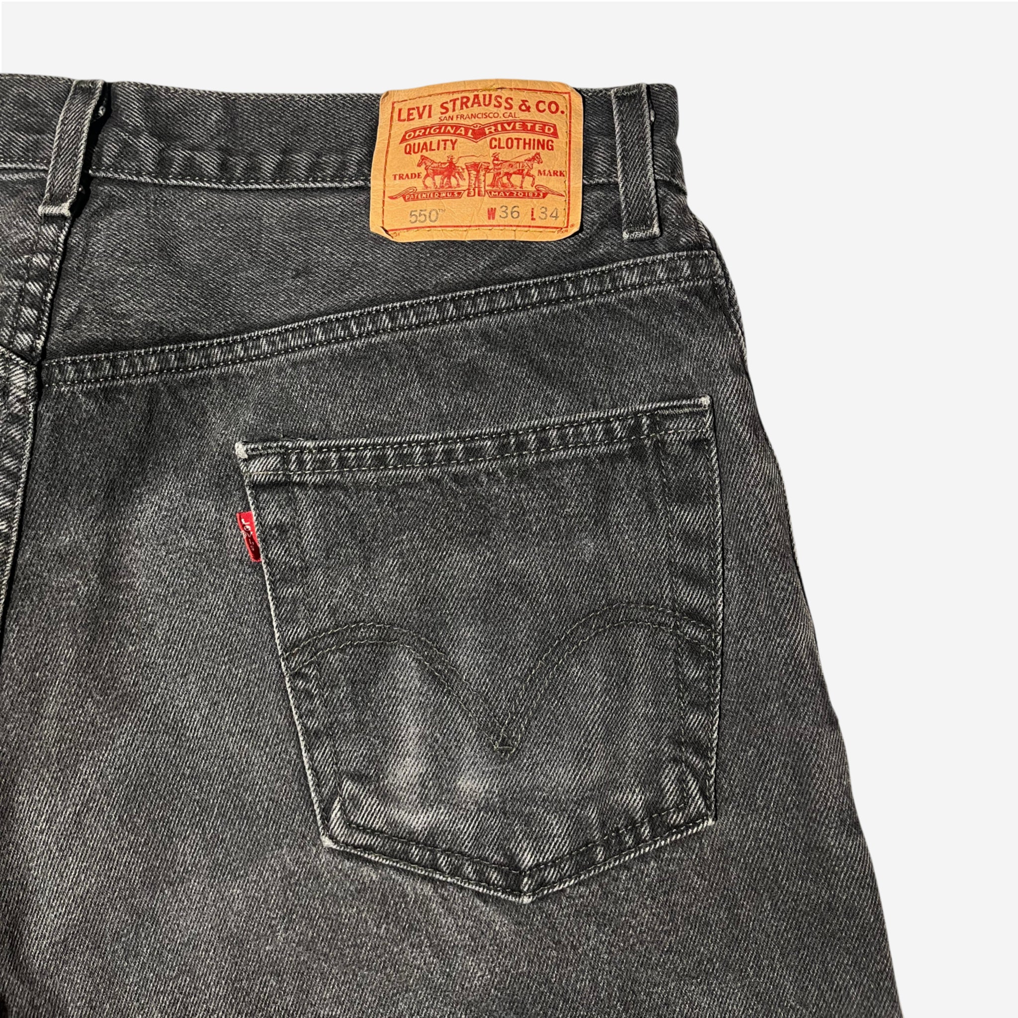 550' Relaxed Fit Jeans (W36 x L34)