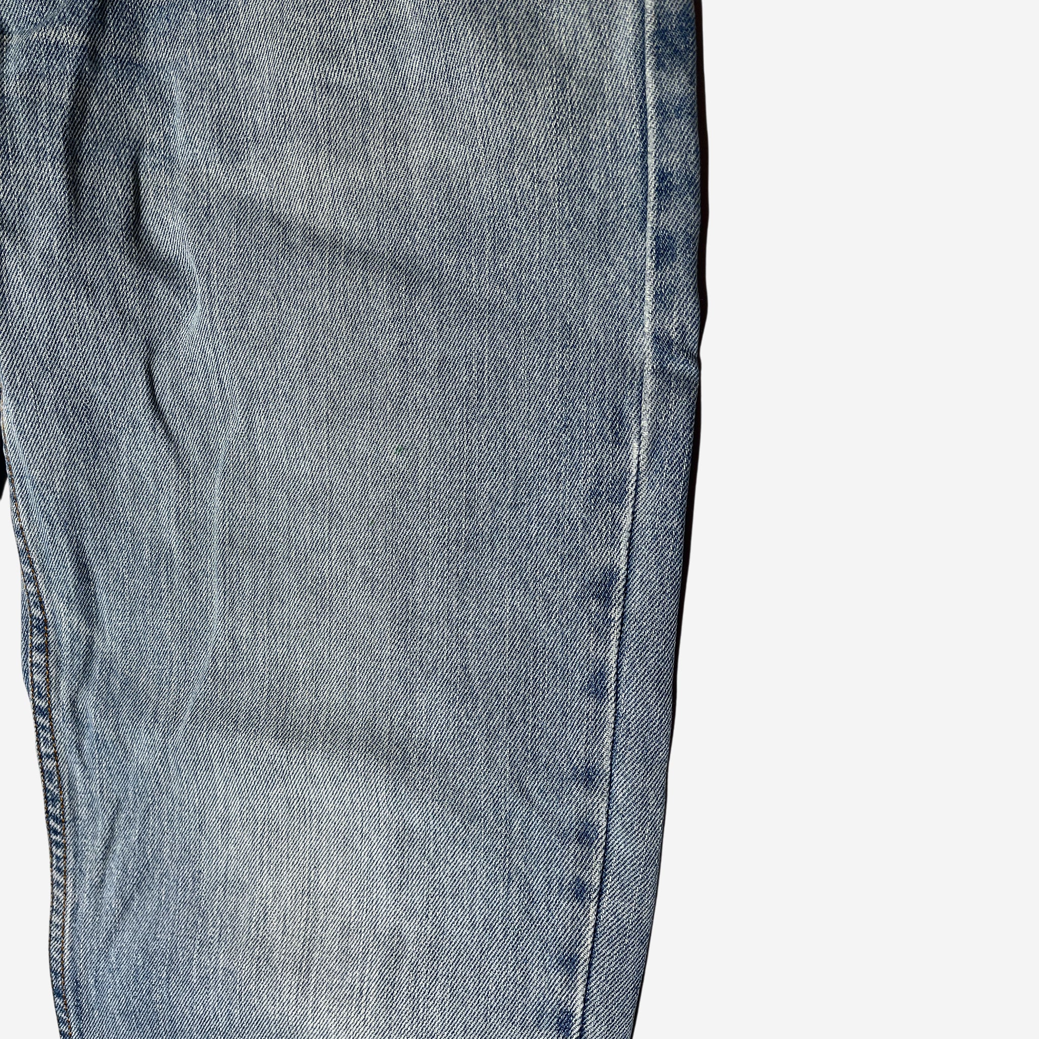 550' Relaxed Fit Jeans (W33 x L34)