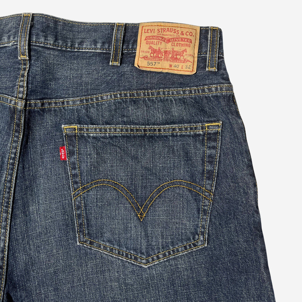 557' Relaxed Bootcut Jeans (W40 x L32)