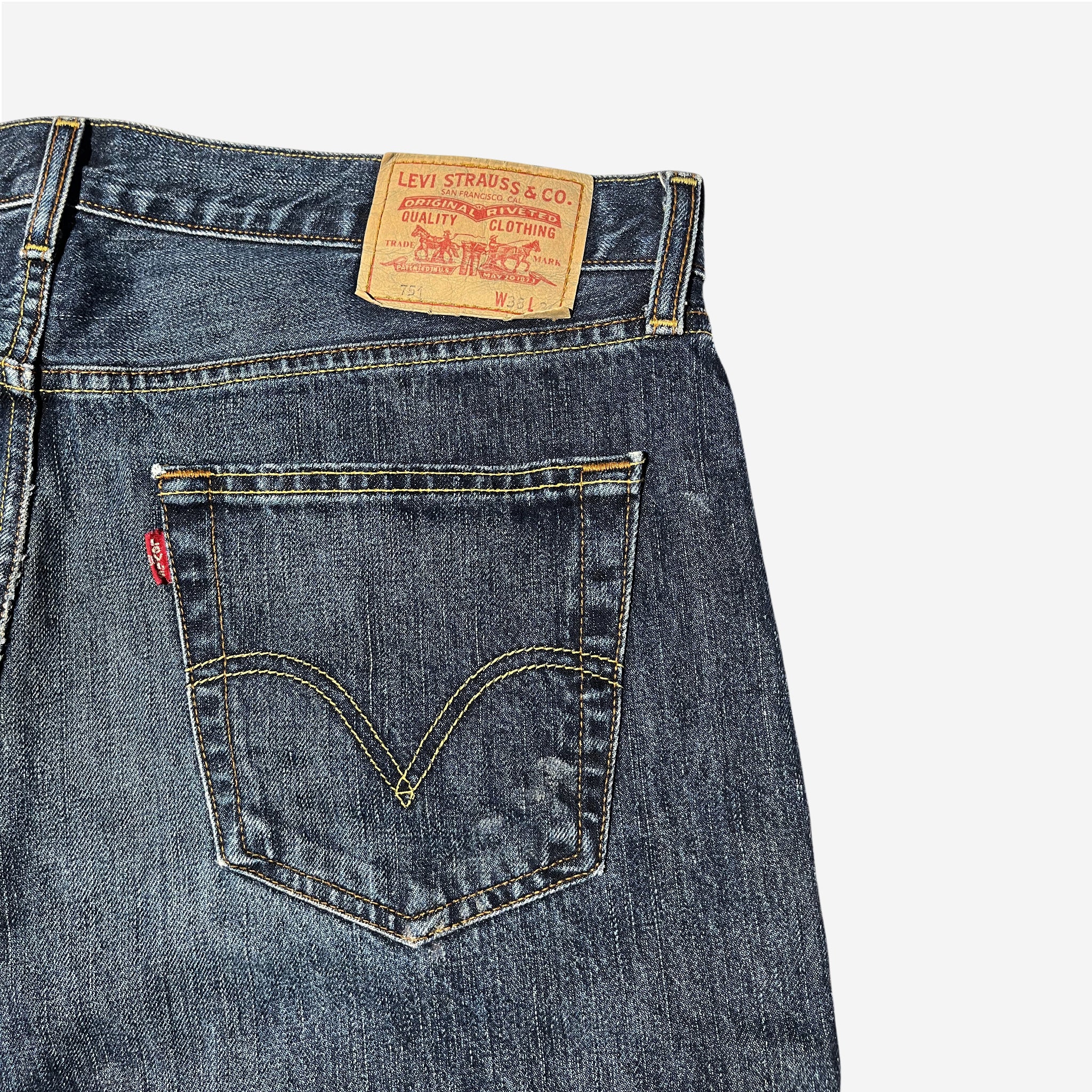 751' Straight Fit Jeans (W38 x L29)