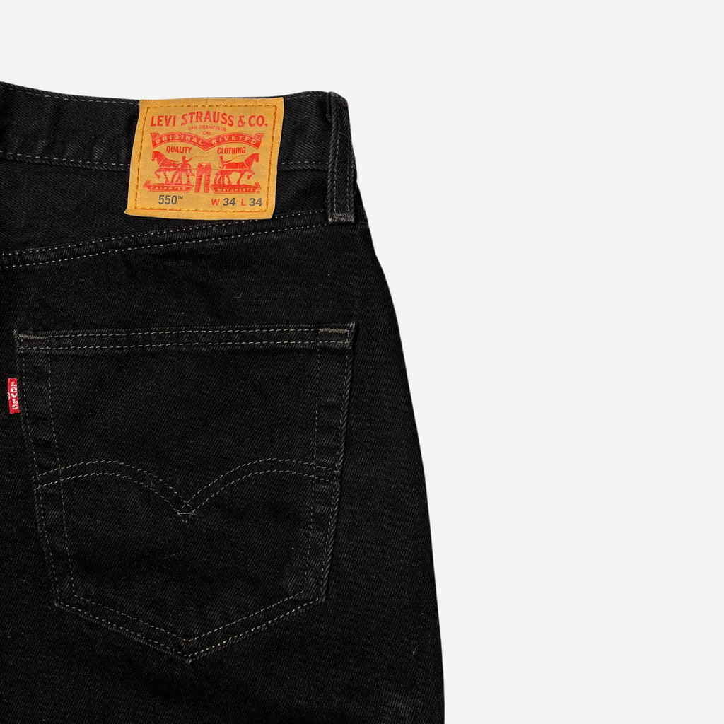 550' Relaxed Fit Jeans (W34 x L34)