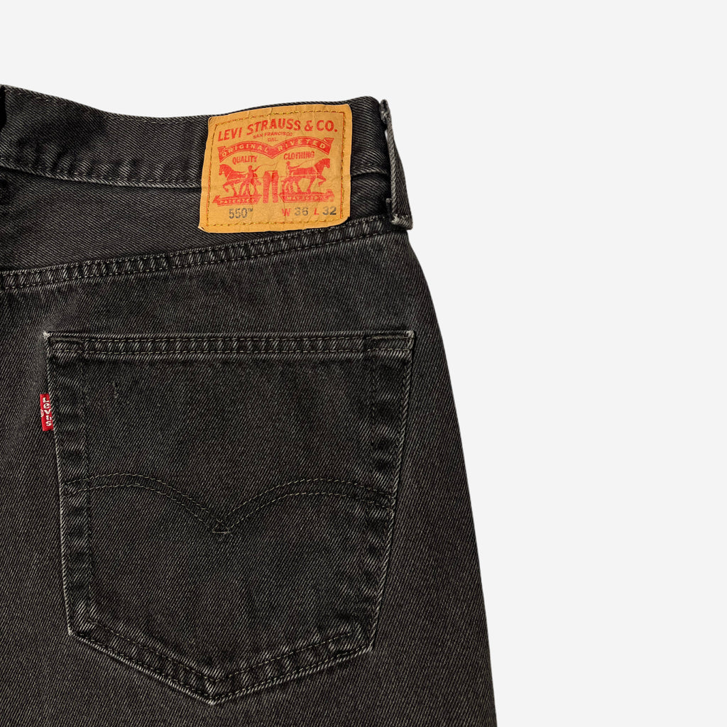 550' Relaxed Fit Jeans (W36 x L30)