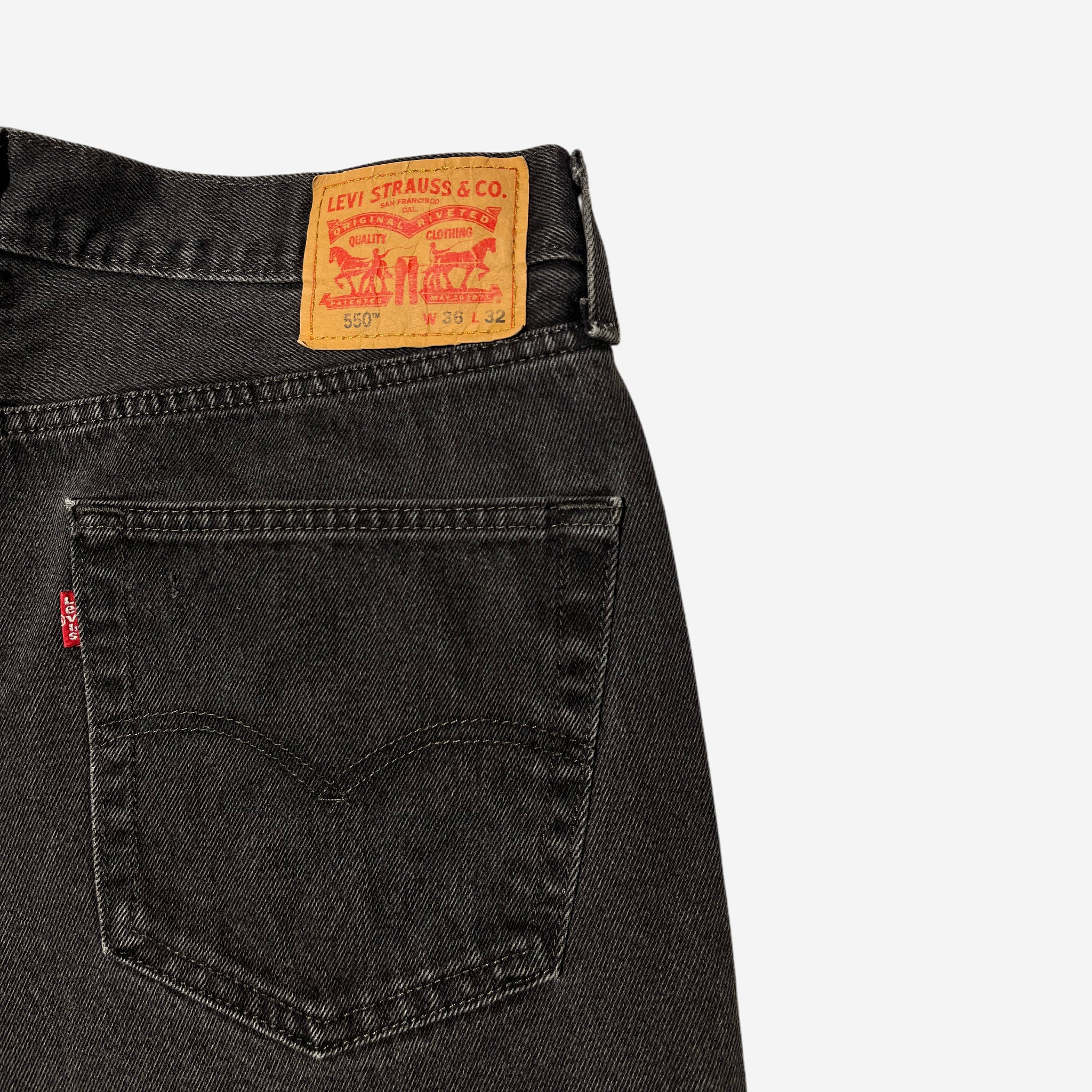 550' Relaxed Fit Jeans (W36 x L30)