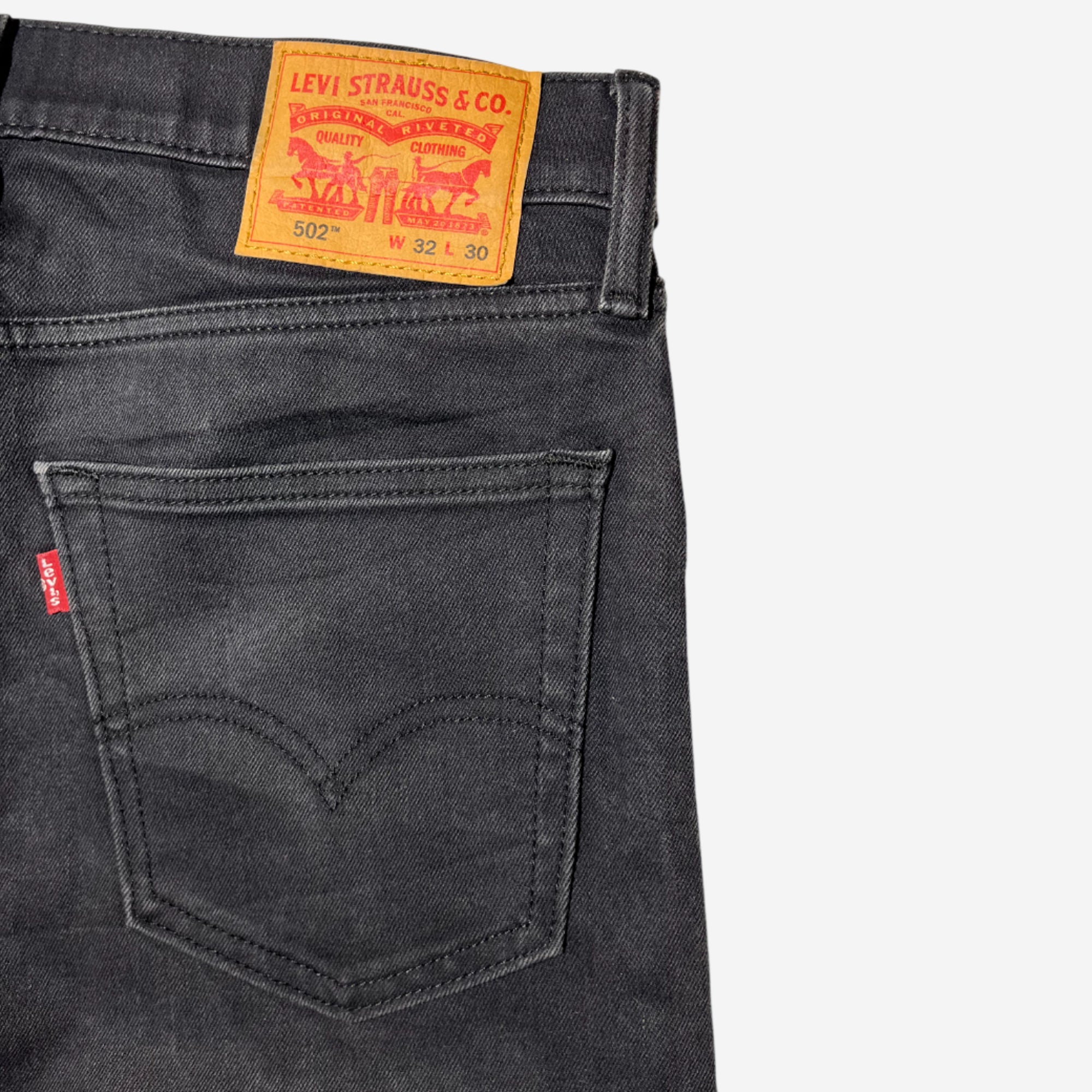 502' Tapered Fit Jeans (W32 x L30) - Evinto
