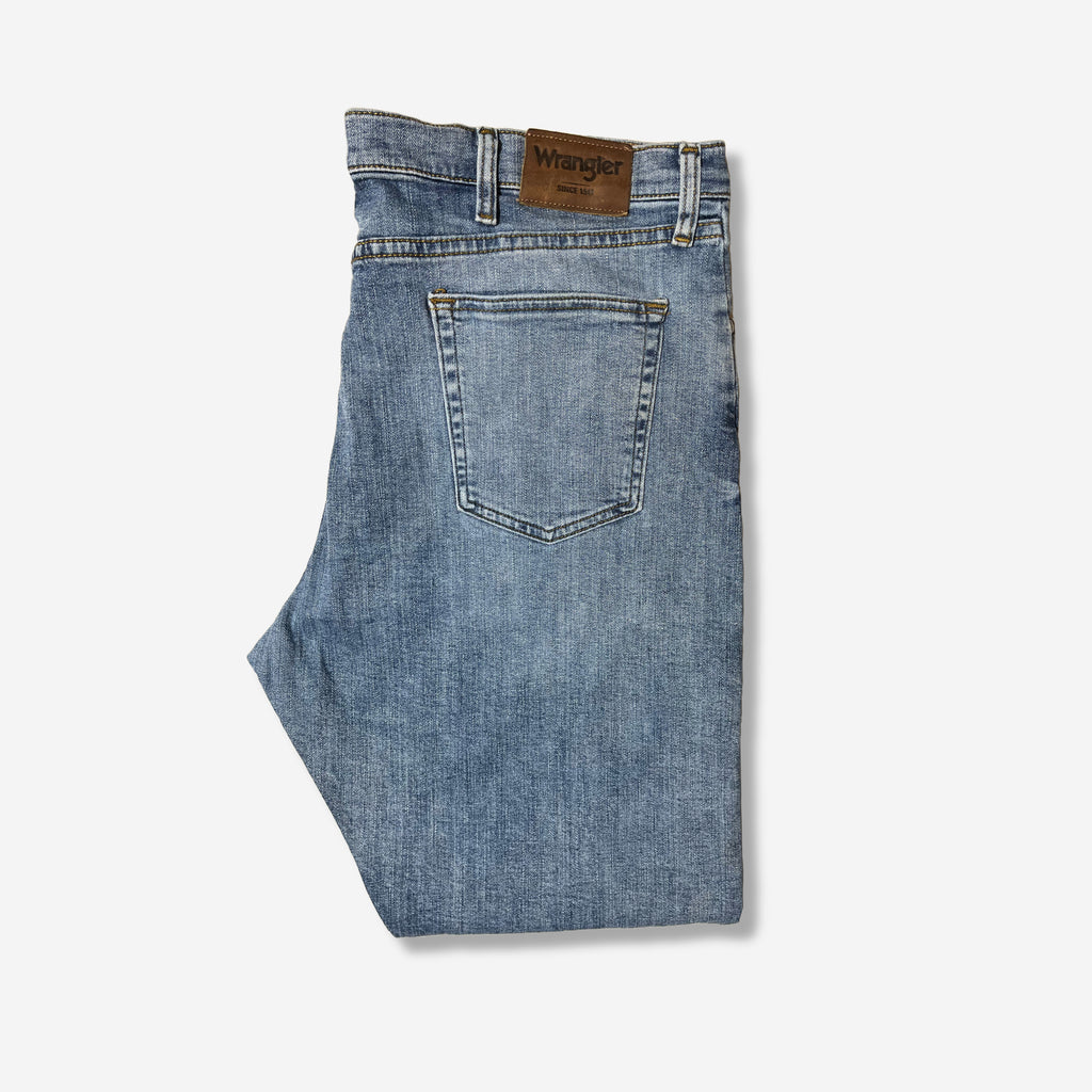 Athletic Fit Jeans (W40 x L32)